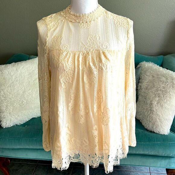 ALTAR'D STATE ILLUSION NECKLINE LACE TOP IN EGRET S - Picture 1 of 16